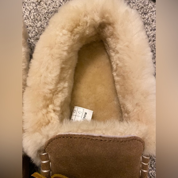 Slippers - Picture 8 of 9